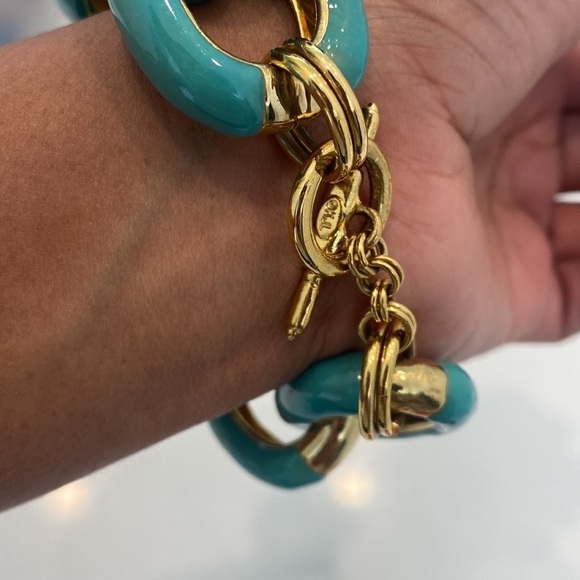 Kenneth Jay Lane Turquoise and Gold Bracelet - Picture 3 of 4